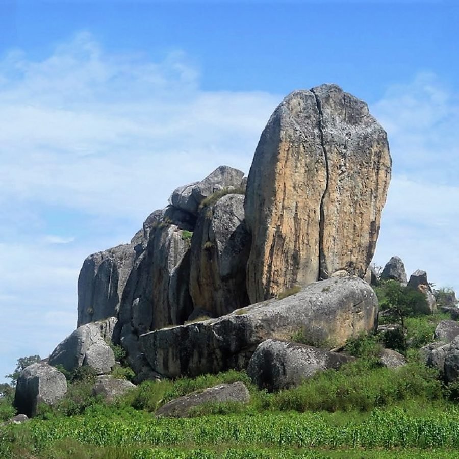 pedra do alemão HUAMBO TCHICALA tCHOLOANGA
